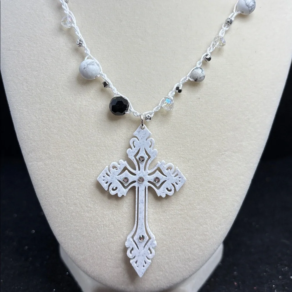 Howlite Beaded Crochet Necklace | 3D Printed Marble Cross Pendant Adjustable 18”